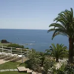 Ξενοδοχείο με διαμερίσματα Oasi 5*