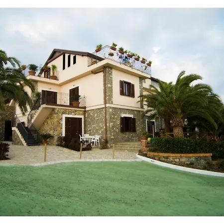 アパートホテル Oasi