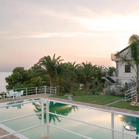 Oasi アパートホテル 5*